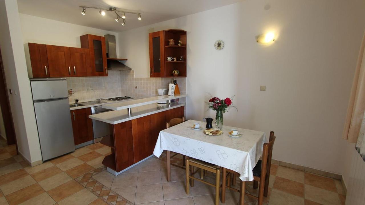 Apartments Kirincic Sveti Vid-Miholjice ภายนอก รูปภาพ