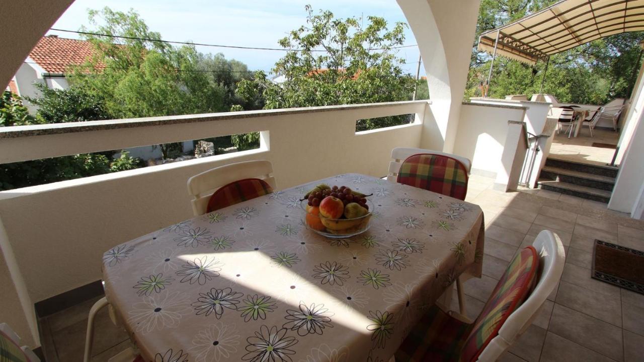 Apartments Kirincic Sveti Vid-Miholjice ภายนอก รูปภาพ