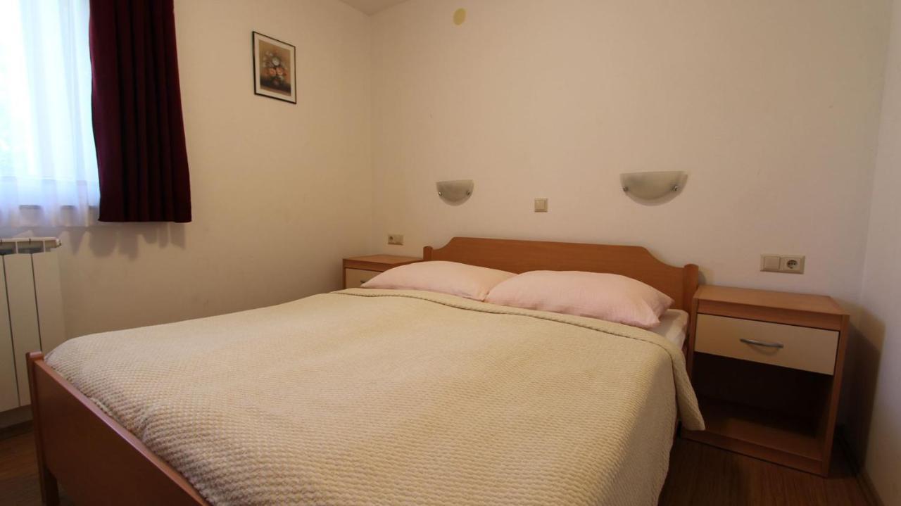 Apartments Kirincic Sveti Vid-Miholjice ภายนอก รูปภาพ