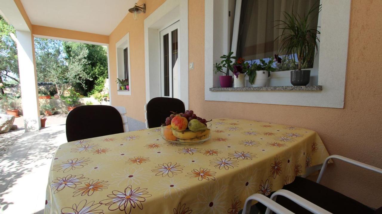 Apartments Kirincic Sveti Vid-Miholjice ภายนอก รูปภาพ