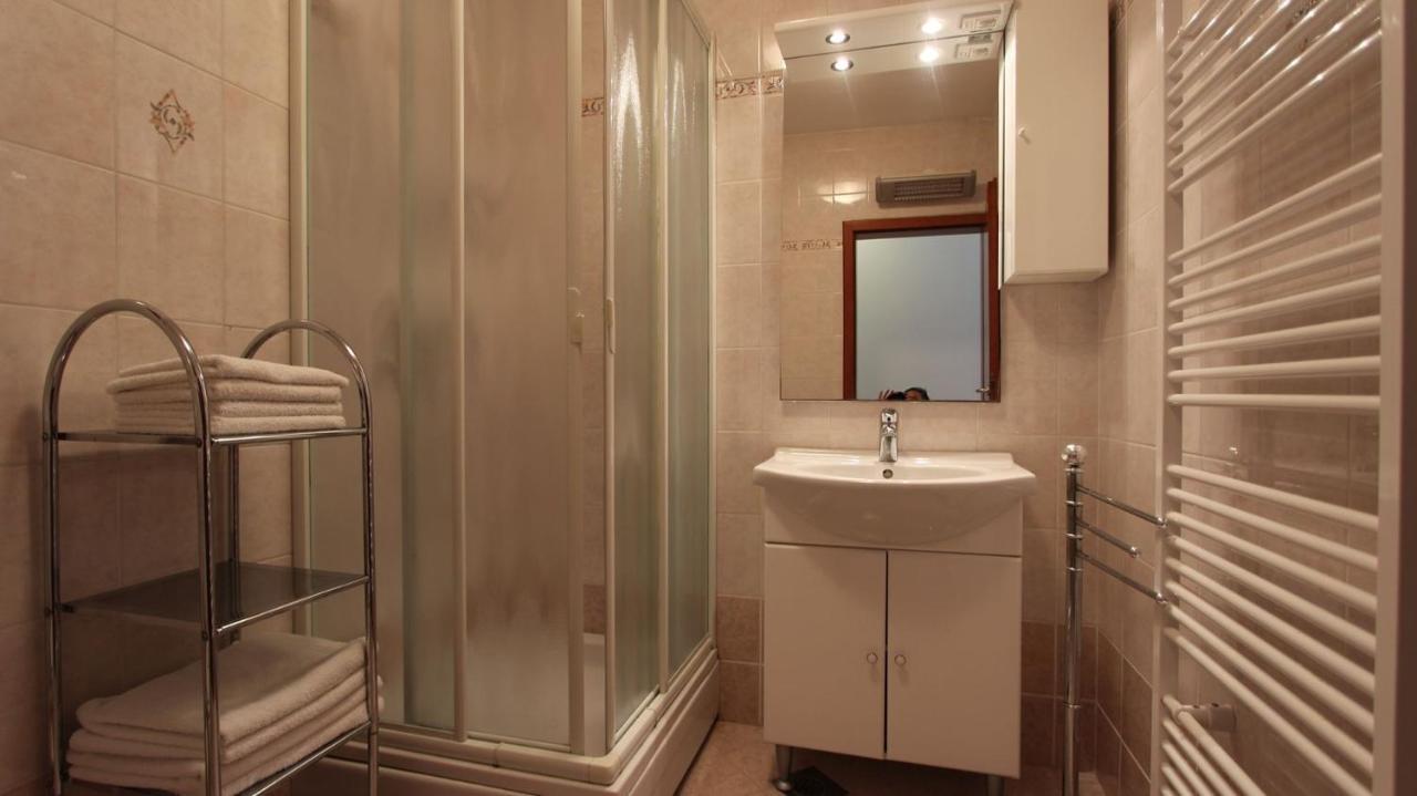 Apartments Kirincic Sveti Vid-Miholjice ภายนอก รูปภาพ