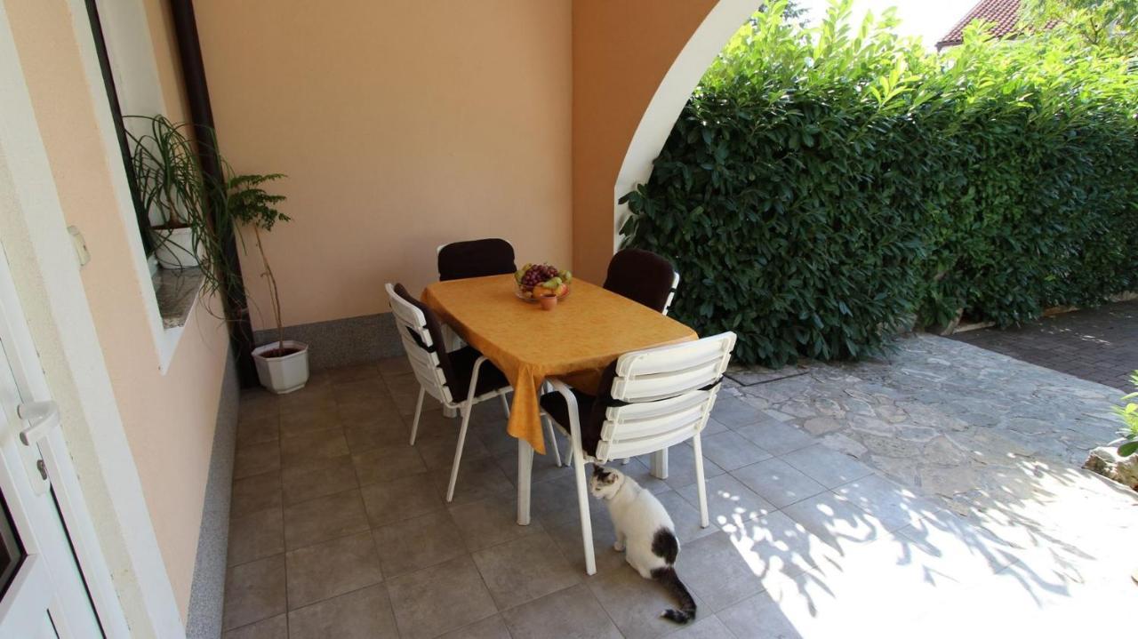 Apartments Kirincic Sveti Vid-Miholjice ภายนอก รูปภาพ