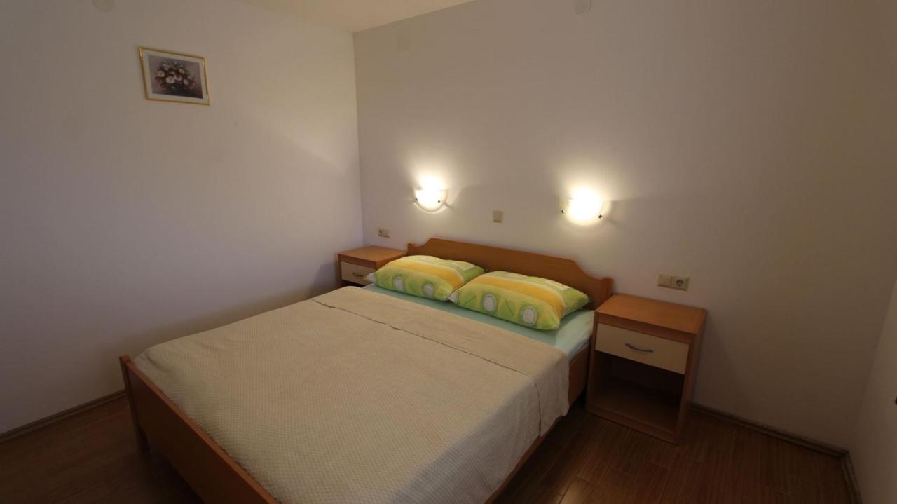 Apartments Kirincic Sveti Vid-Miholjice ภายนอก รูปภาพ