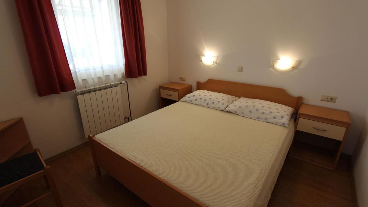 Apartments Kirincic Sveti Vid-Miholjice ภายนอก รูปภาพ